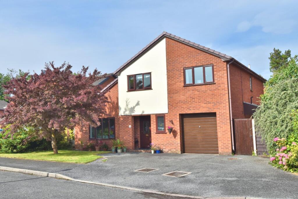 Main image of property: Stryd Y Brython, Ruthin