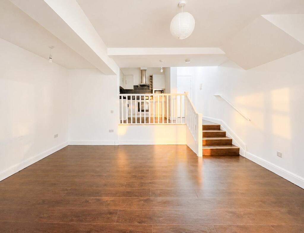 Apartment in Tonbridge - View 4