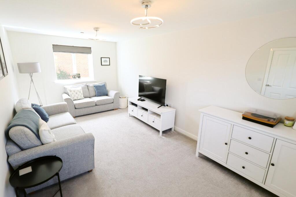 House in Llay - View 3