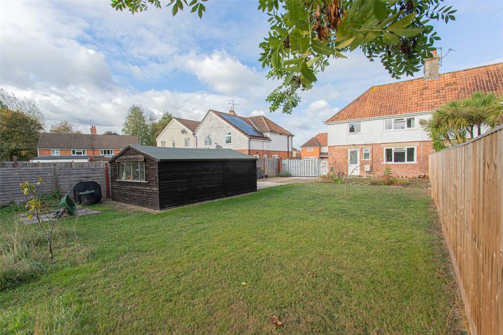 House in Huish Episcopi, Wearne - View 5