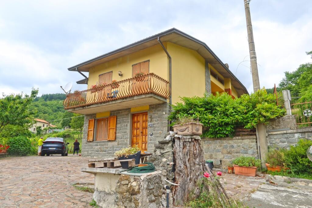 Main image of property: Tuscany, Lunigiana, Comano