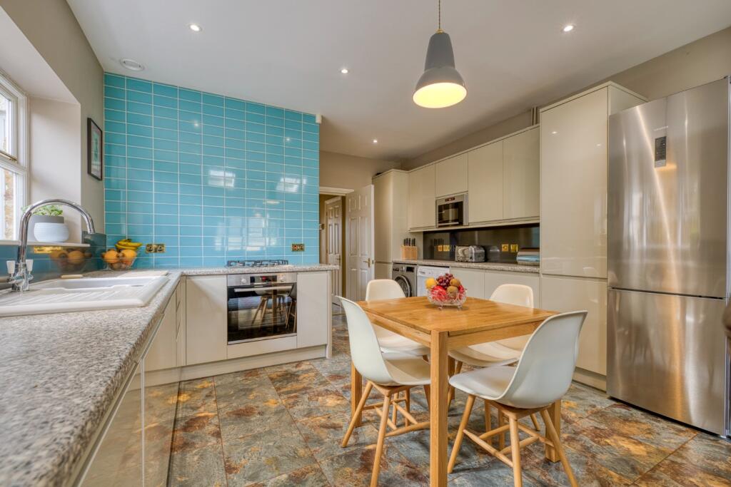 Additional image 8 of Priorygate Court, Castle Cary, Somerset, BA7