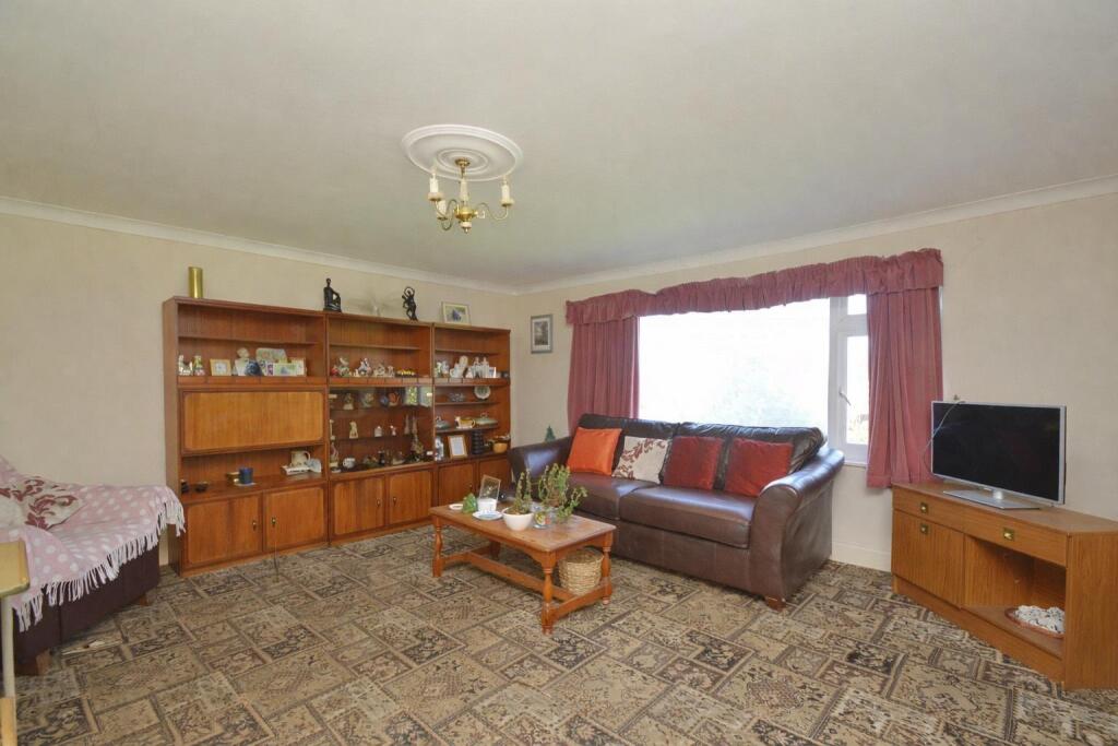 Modernisation Required * Lake - View 4
