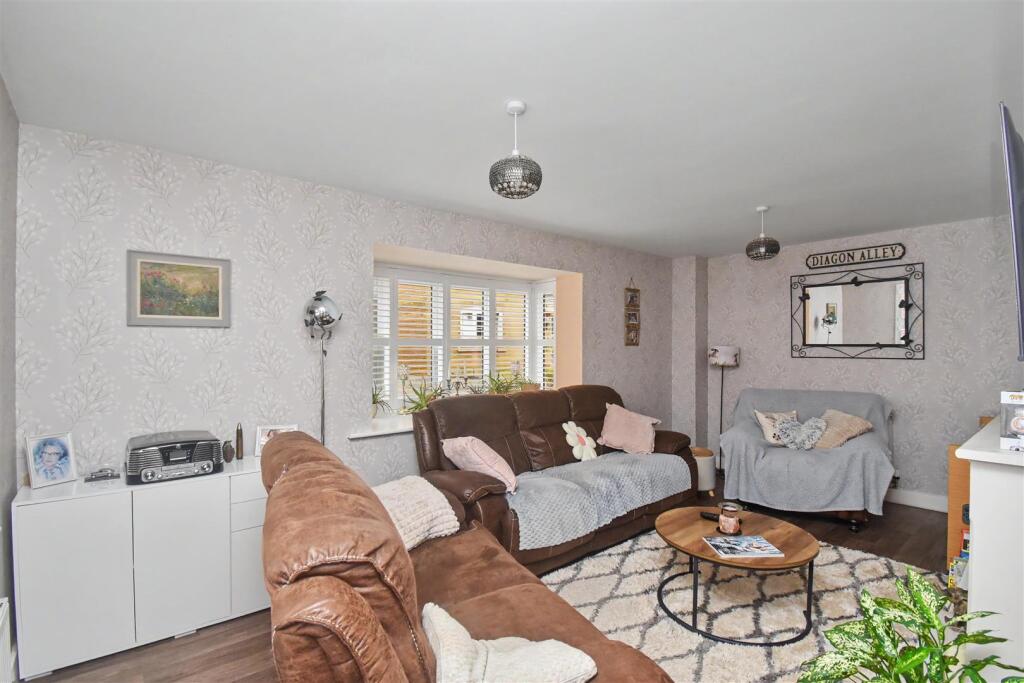 NN18, Burton Close, Corby - View 4
