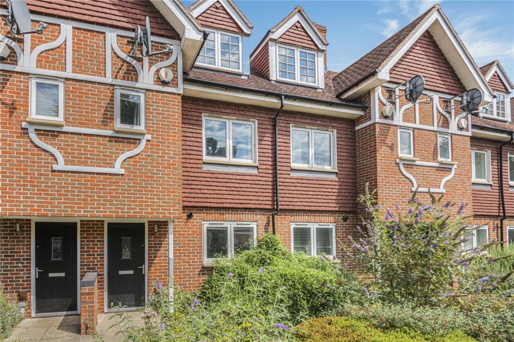 Main image of property: Oxford Road, Tilehurst, Reading, Berkshire, RG31