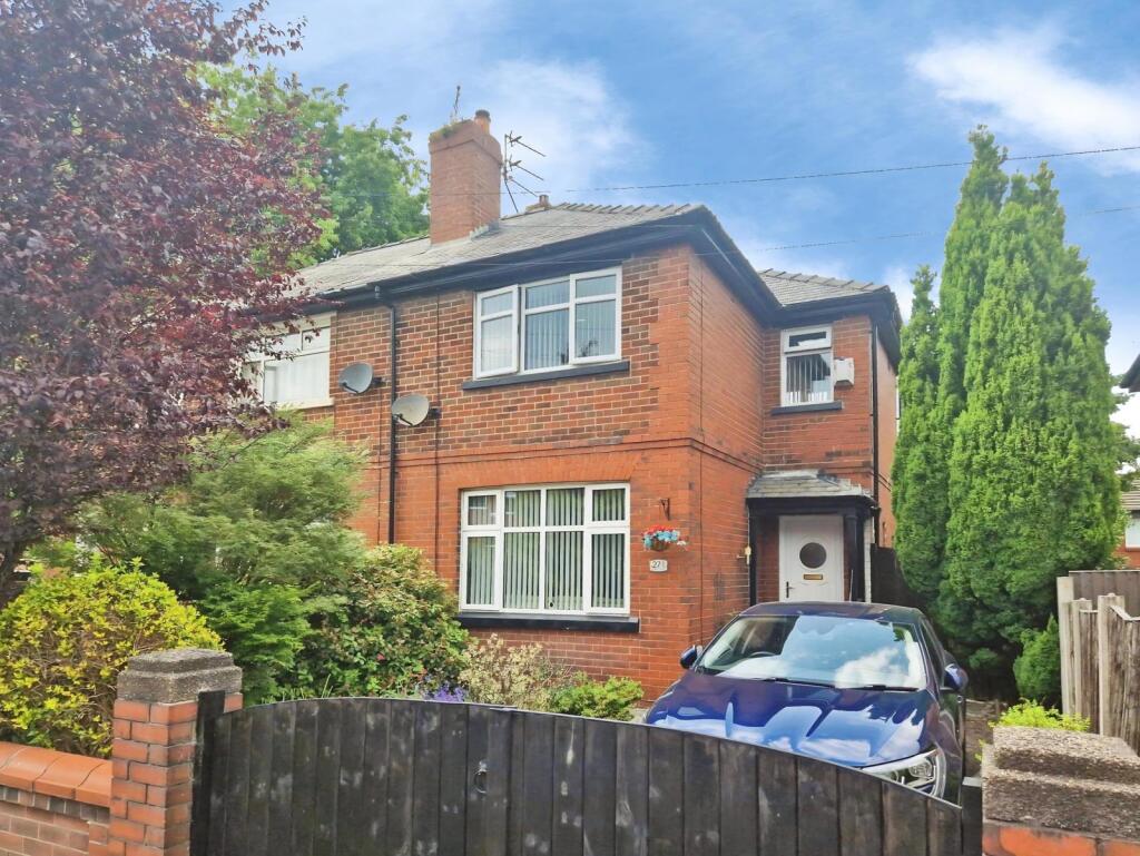 Main image of property: Cleggs Lane, Little Hulton, Manchester, Greater Manchester, M38