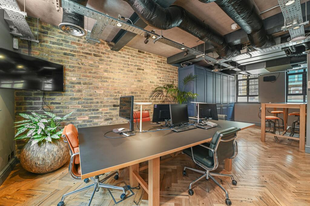 MD-BERICOTE-8TottenhamMews-18.JPG