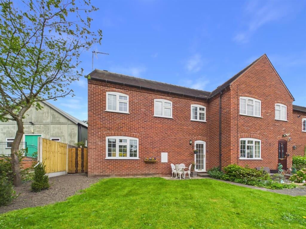 Main image of property: Chantry Close, Melbourne, DE73 8ET