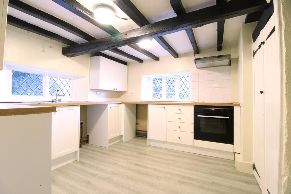House in Redhill - View 5