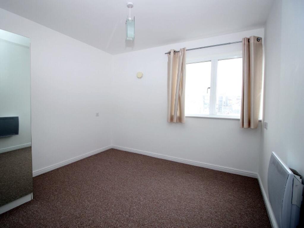 Apartment in Plymouth - View 5