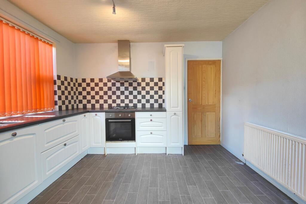 2-bed flat on Halton Road, Lancaster, LA1, £110,000