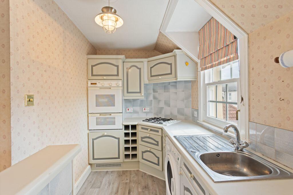 Apartment in Edinburgh - More