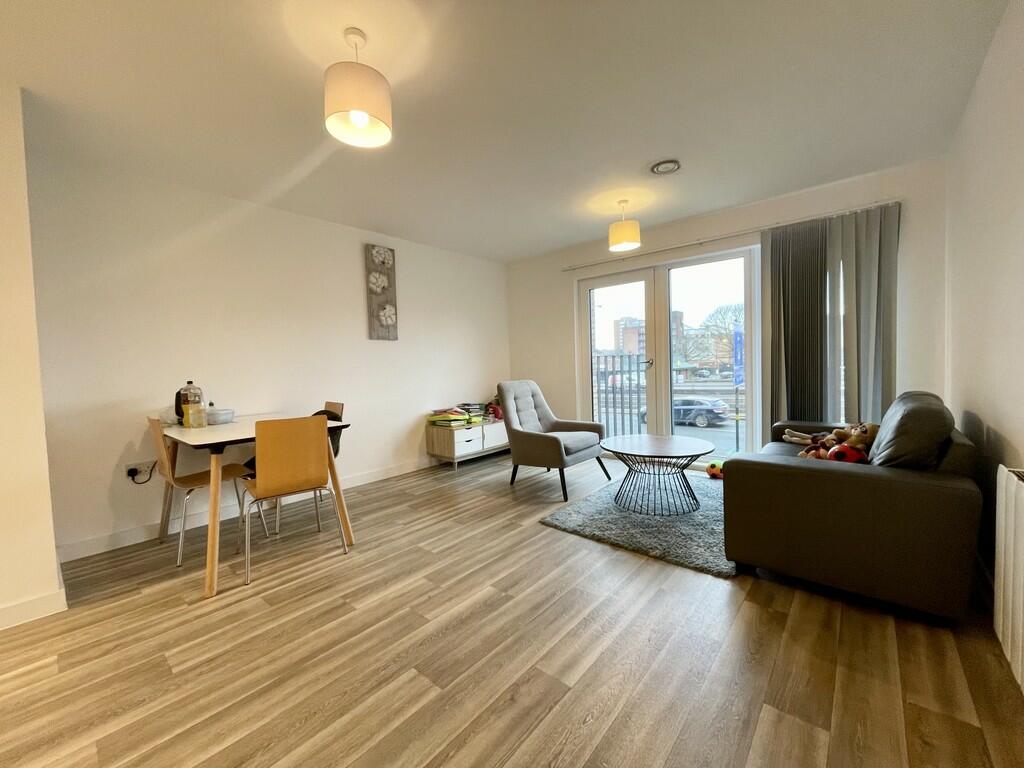 Main image of property: Washington Apartments, Lexington Gardens 