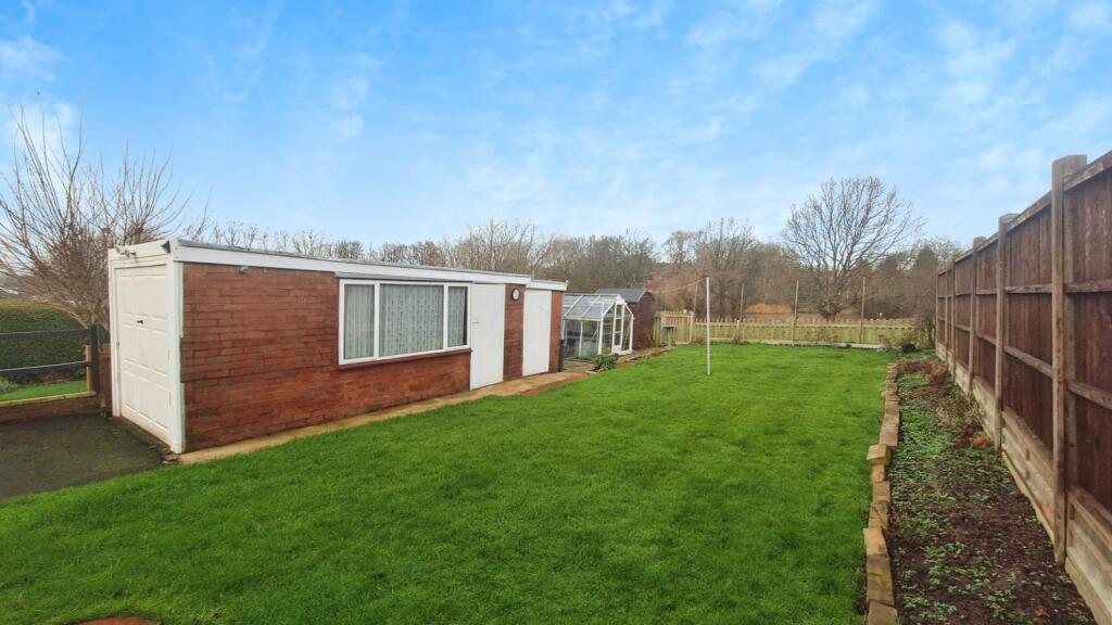 Ashdene Avenue, Crofton, Wakefield, West Yorkshire, WF4 photo 2
