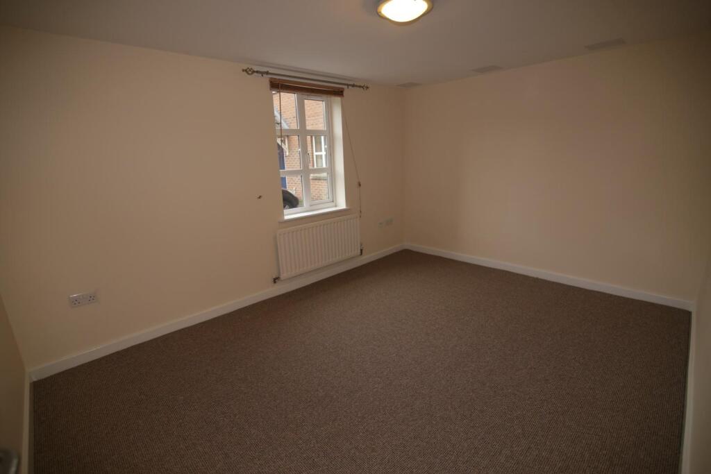 Apartment in Taunton, Obridge - View 4