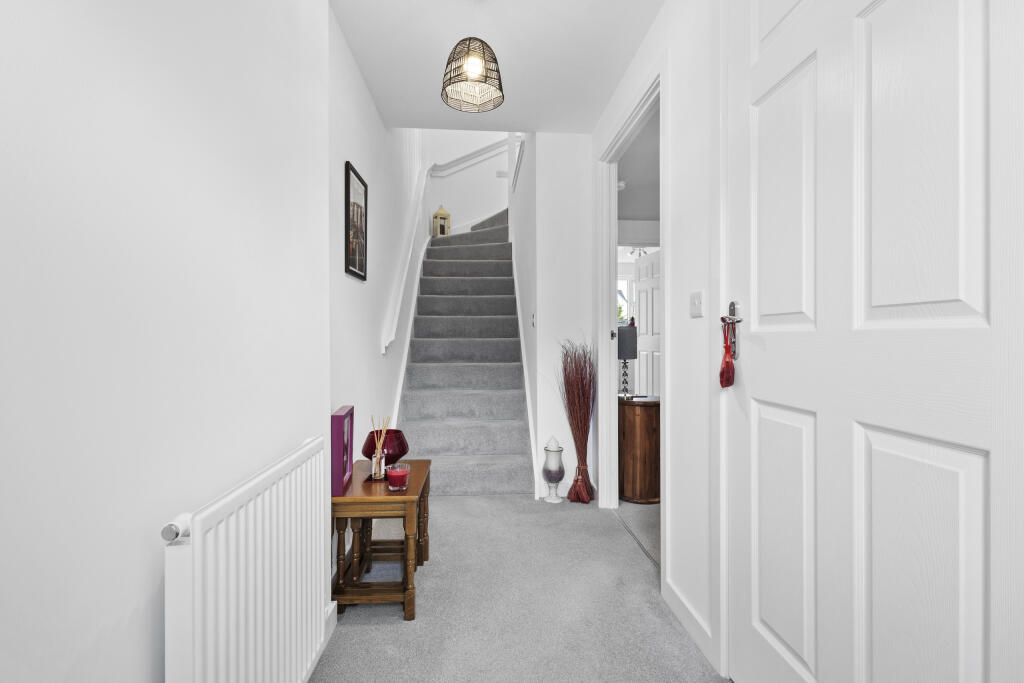 13, Edgar Avenue, North Newmoor, Irvine, North Ayrshire photo 4