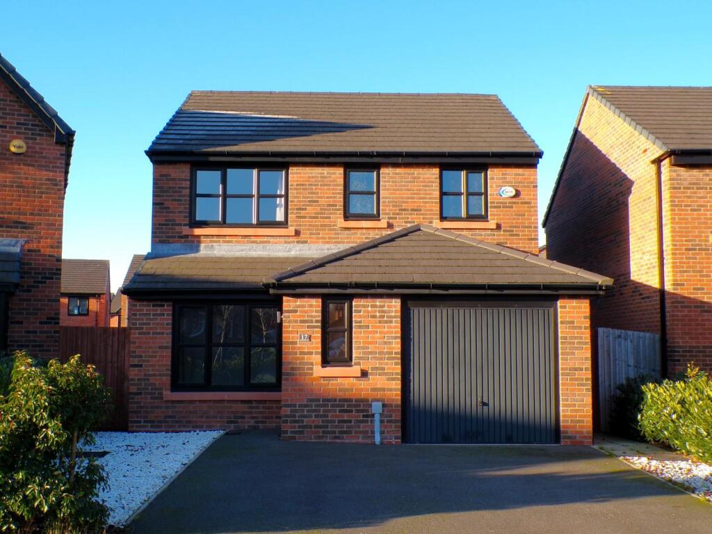 3-bed detached on Spring Valley Way, Failsworth, Manchester, £379,950