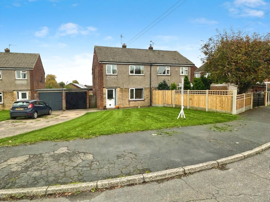 Main image of property: Neville Crescent, Winterton, Scunthorpe, Lincolnshire, DN15 9XL
