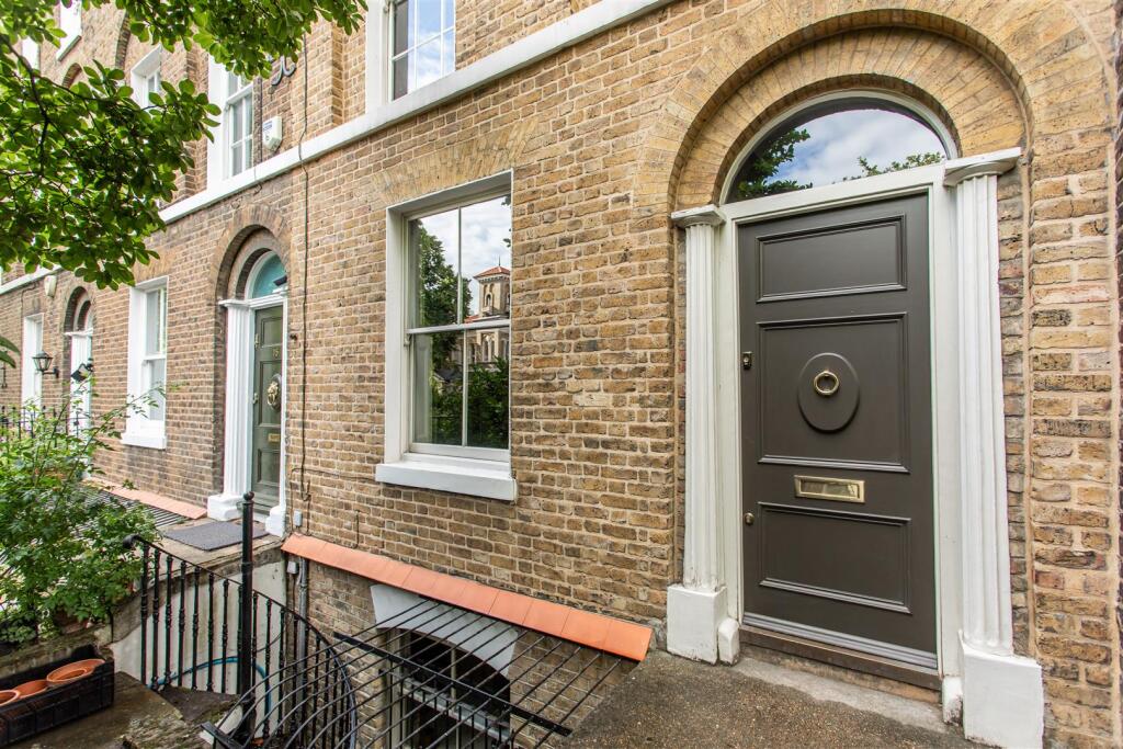 Main image of property: Bow Road, Mile End, E3