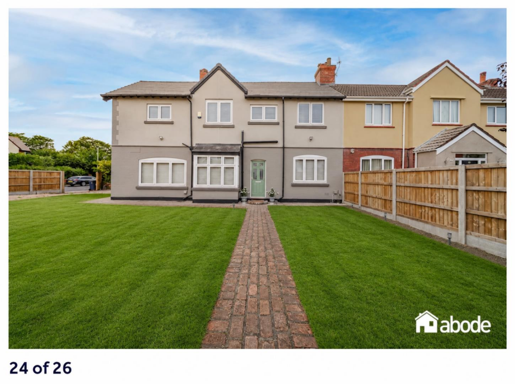 Main image of property: Clinning Road, Southport