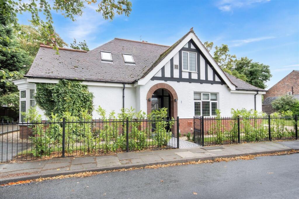 Main image of property: The Oval, Bessacarr, Doncaster