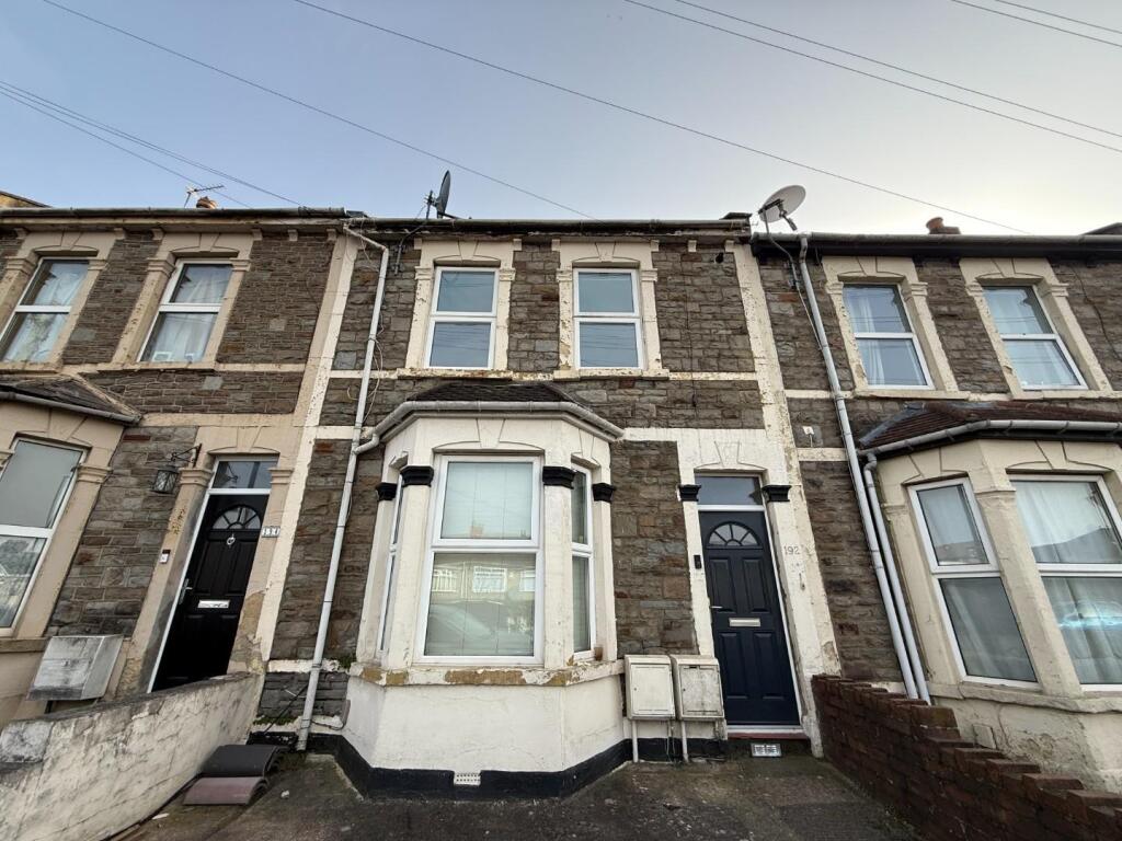 Main image of property: First Floor Flat, Charlton Road, Kingswood, Bristol