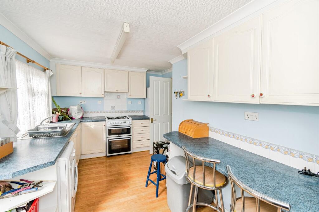 House in Winchester, Colden Common - View 2