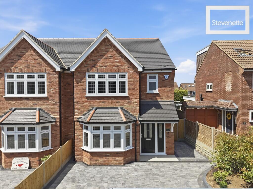 4-bed semi-detached on Woodberry Down, Epping, £1,000,000