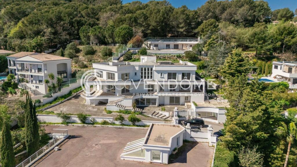 Main image of property: Provence-Alps-Cote d`Azur, Alpes-Maritimes, Vallauris