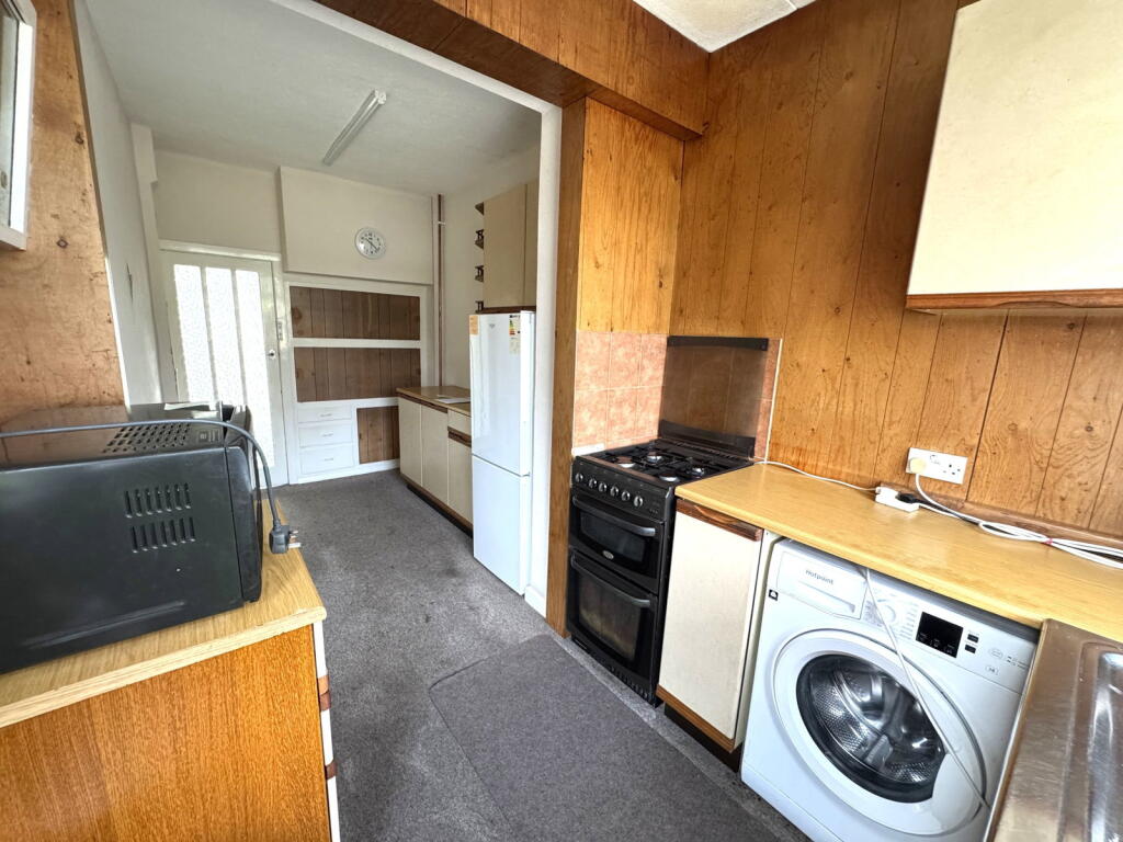 Park View, Cheadle Heath photo 4