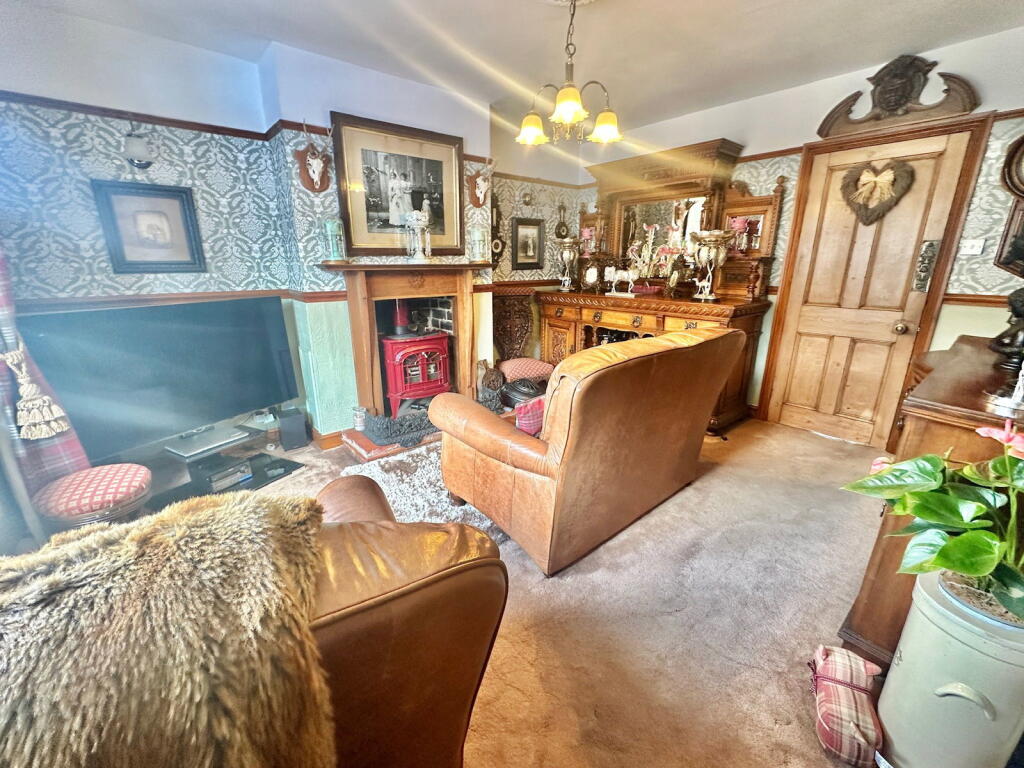 House in Dudley, West Midlands - View 4