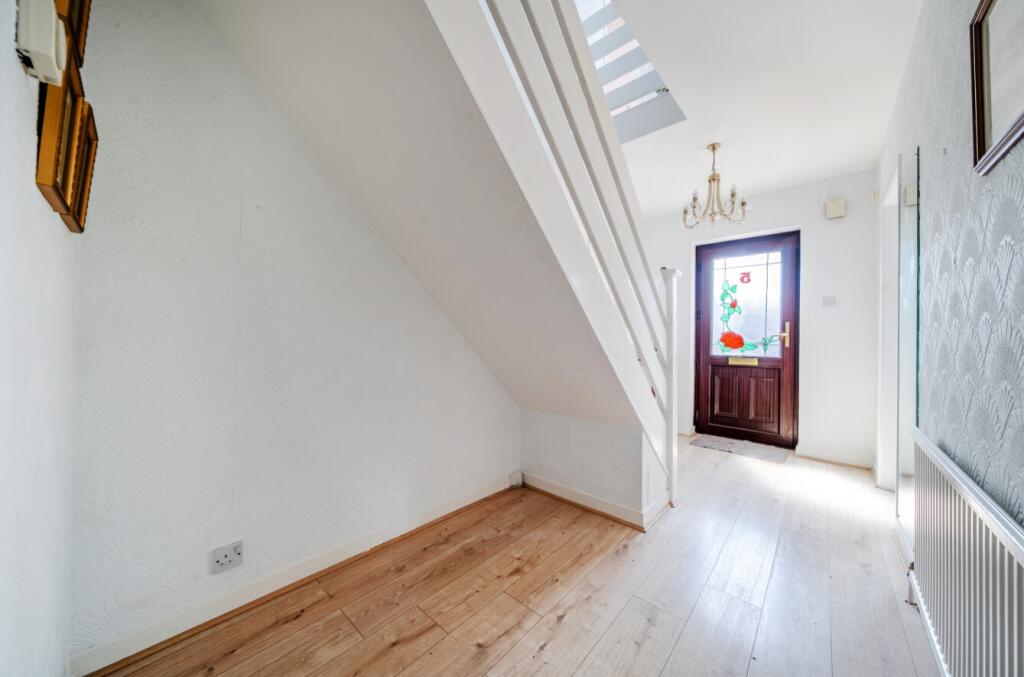 House in Lincoln - View 5