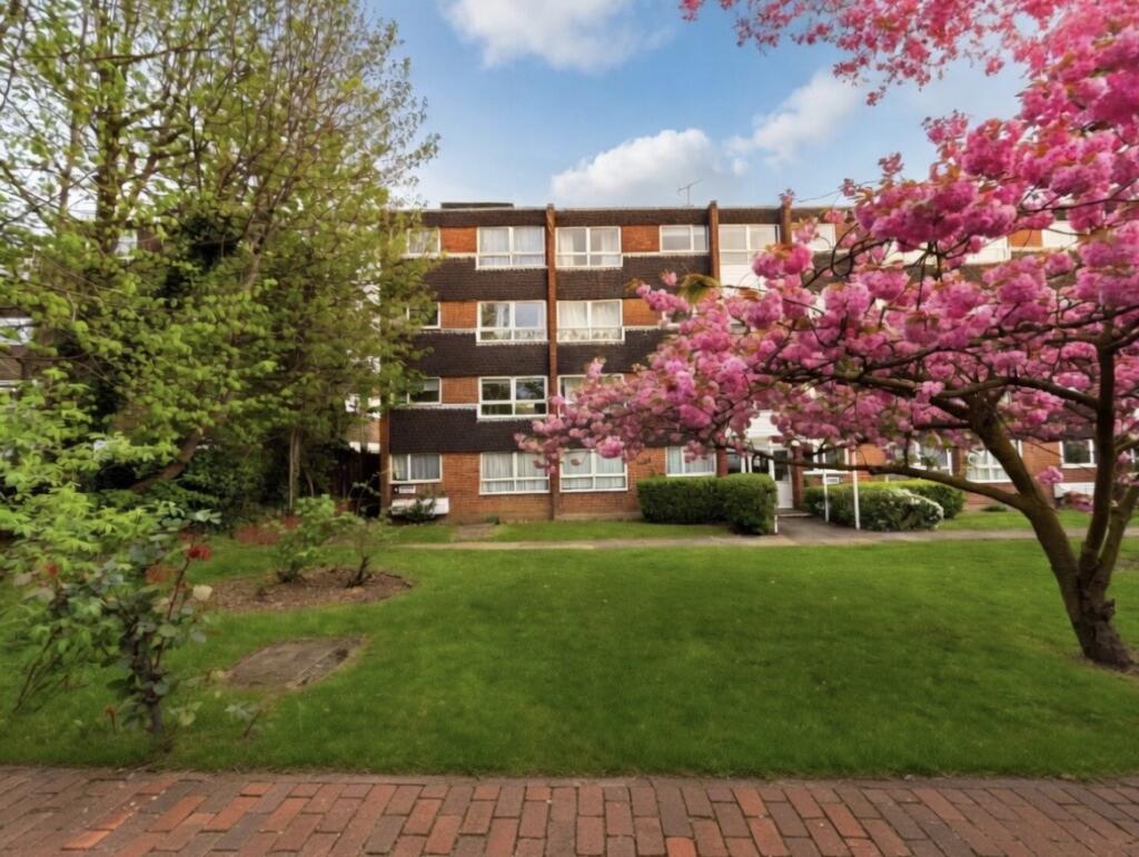 Main image of property: Chase Side