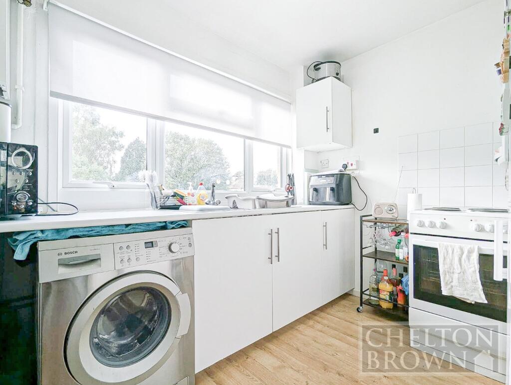 Apartment in Northampton - View 5