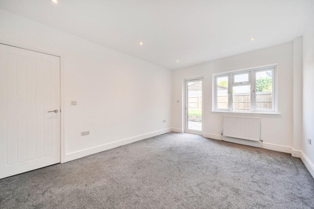 House in London - View 5