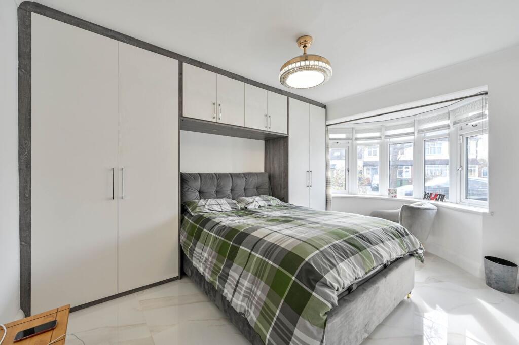 House in Elmbridge, Molesey - View 5