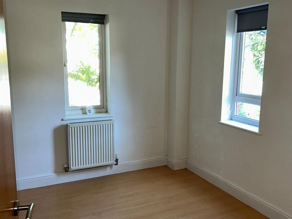 Apartment in Harrow - View 4