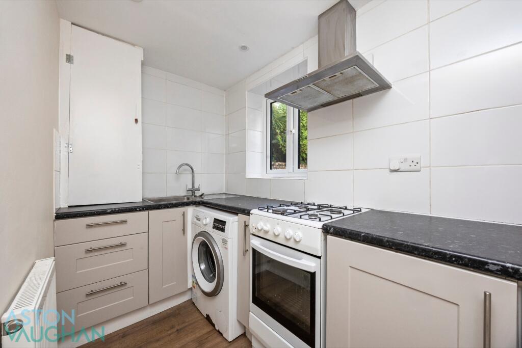 Apartment in Brighton - View 3