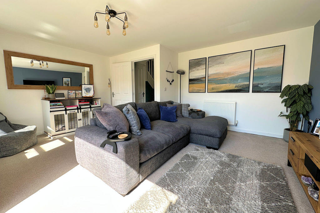 House in Fareham, Portchester - View 2