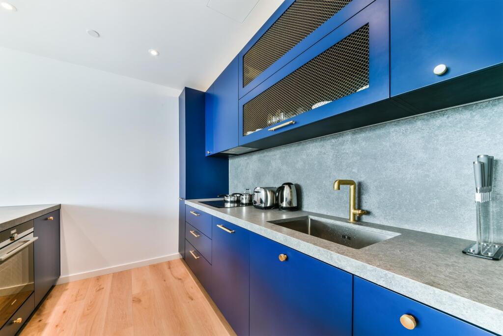 Serapis House, Goodluck Hope Walk, London, E14 photo 2