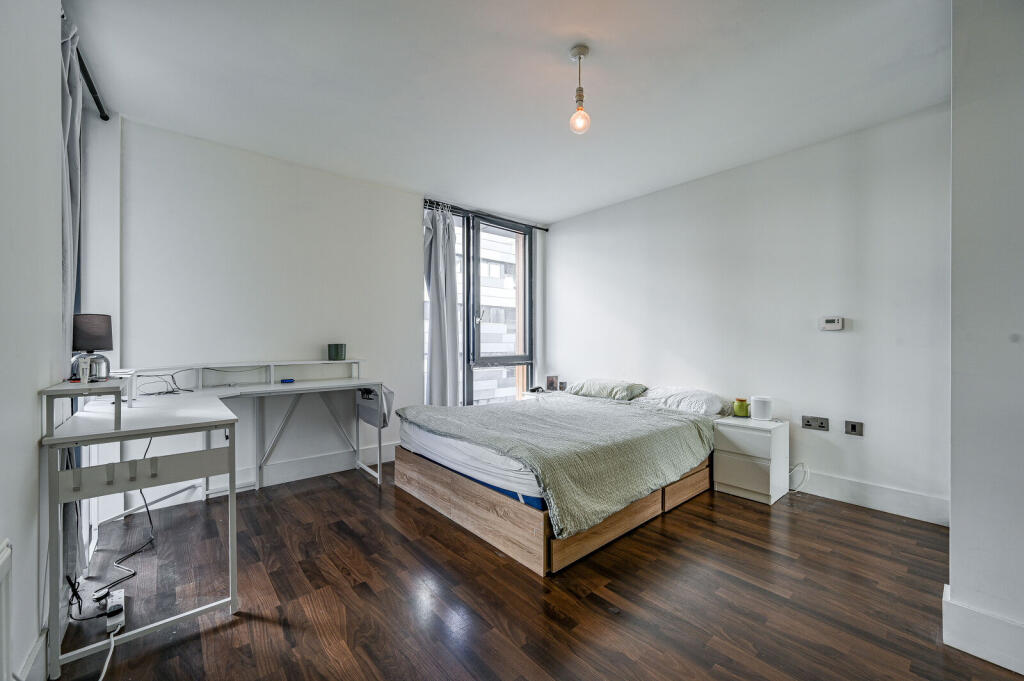 Apartment in London - View 4