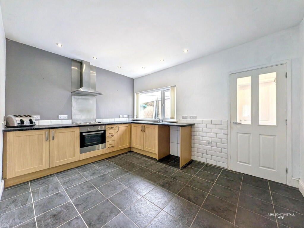 Strand Street, Maryport, CA15 6AW photo 4