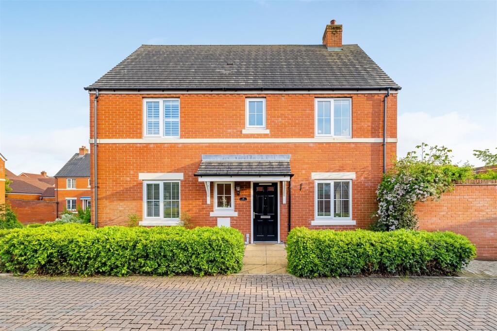 Main image of property: 12 Toronto Avenue, Shrewsbury, SY3 8GB
