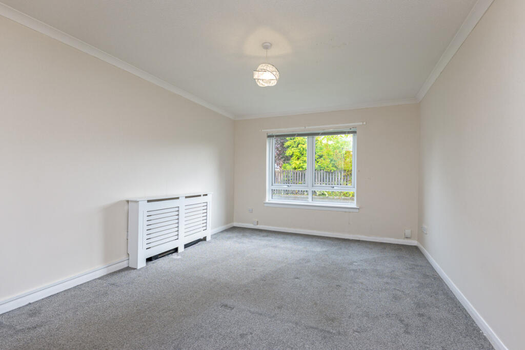 Apartment in Hamilton, Low Waters - View 2
