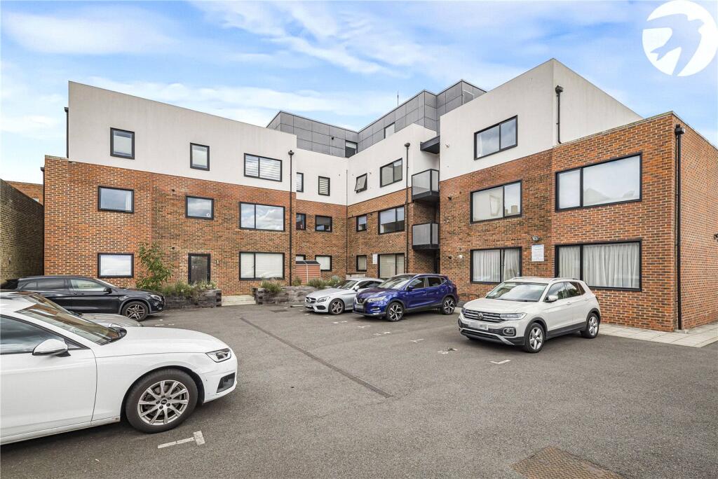 Main image of property: Lingfield Crescent, London, SE9