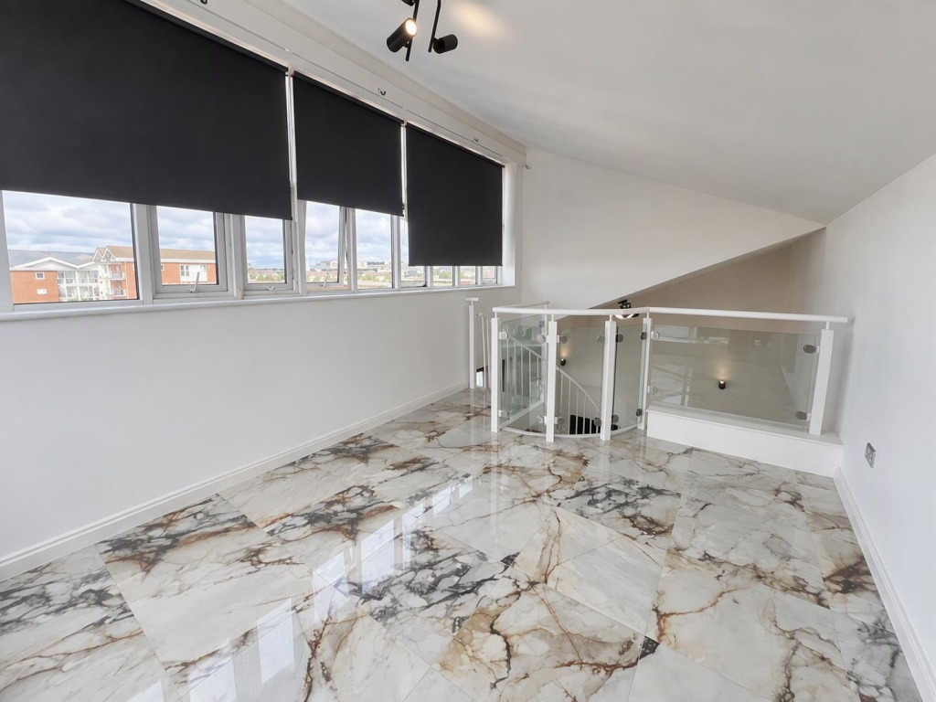 Apartment in Cardiff - View 5