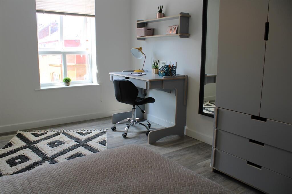 Apartment in Lincoln - More