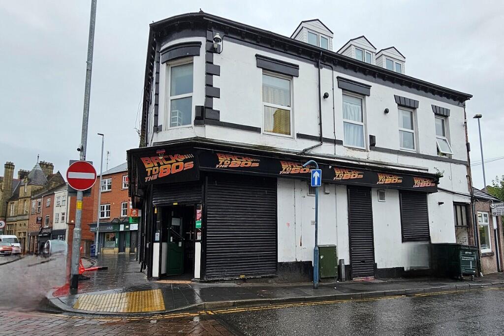 Main image of property: Commercial Property With 5 Flats - Stalybridge [SK15 2AA]