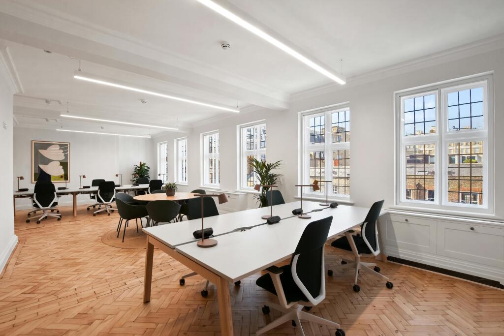 14bf18GCCSLOA 35 Duke St Office 15Original 6.JPG