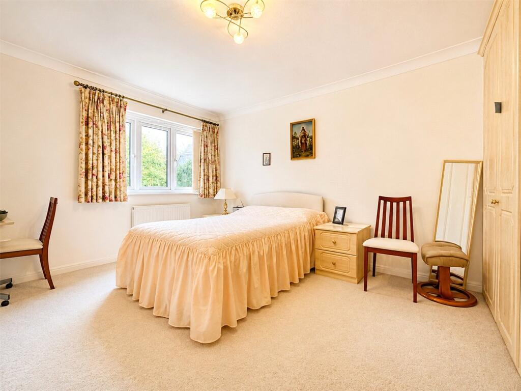 Apartment in Bournemouth - View 5